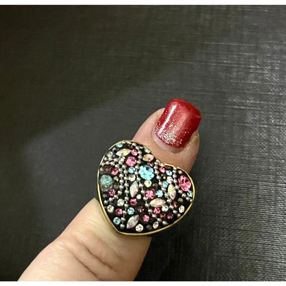 Vintage Linaje Stainless gold tone ring with multi-colored rhinestones sz. 5 3/4
